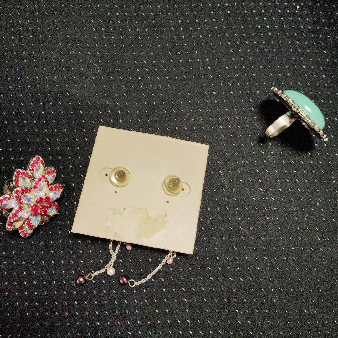 JLO ビーズチェーン付きピアス