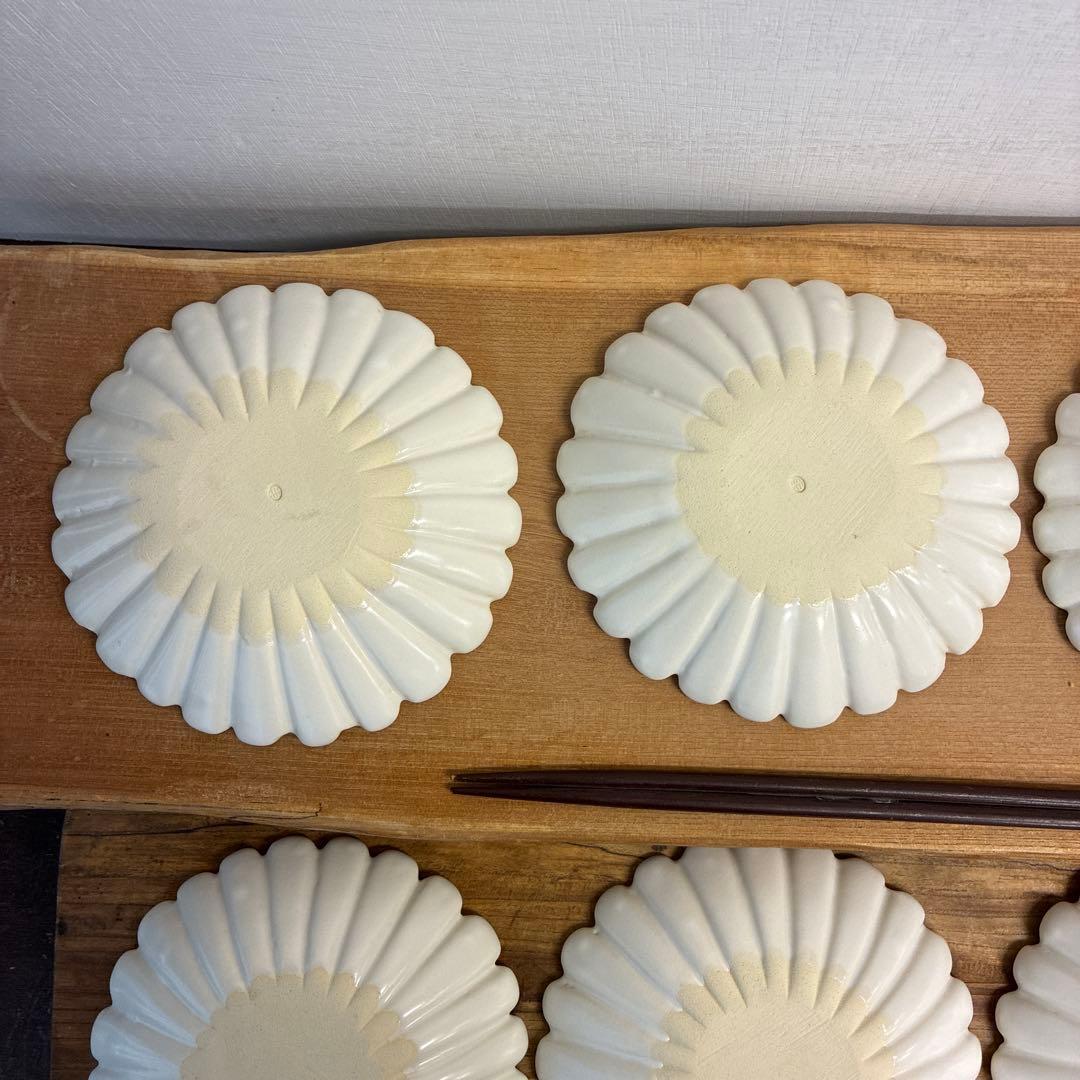 新品 陶器 陶芸作家 輪花皿8枚 555 - メルカリ