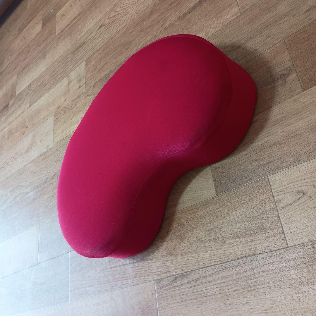 あぐらクッション 4個（赤2個　茶1個　紺1個）