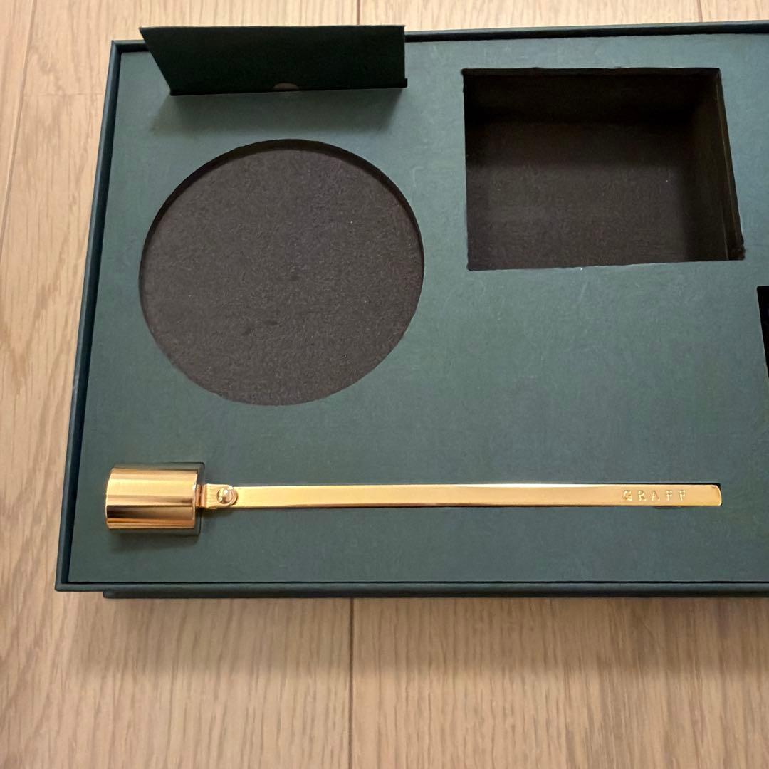 GRAFF アロマキャンドルセット 220g 2025 クリスマスギフト - メルカリ