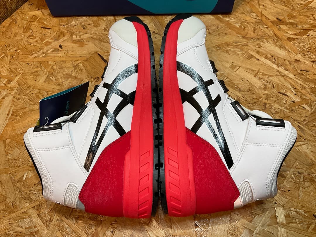 未使用 asics WINJOB CP304 BOA 安全靴 24.5 WIDE