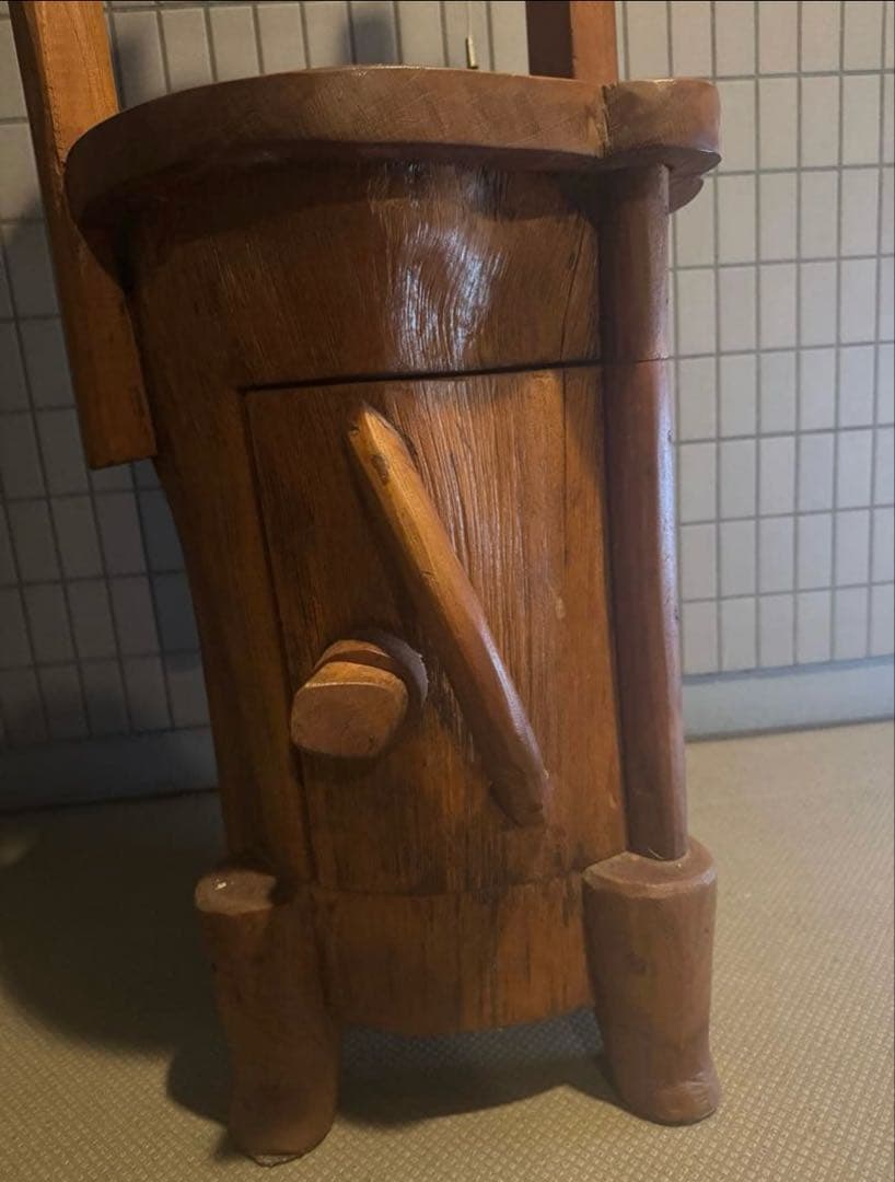 木製ランプスタンド付きテーブル