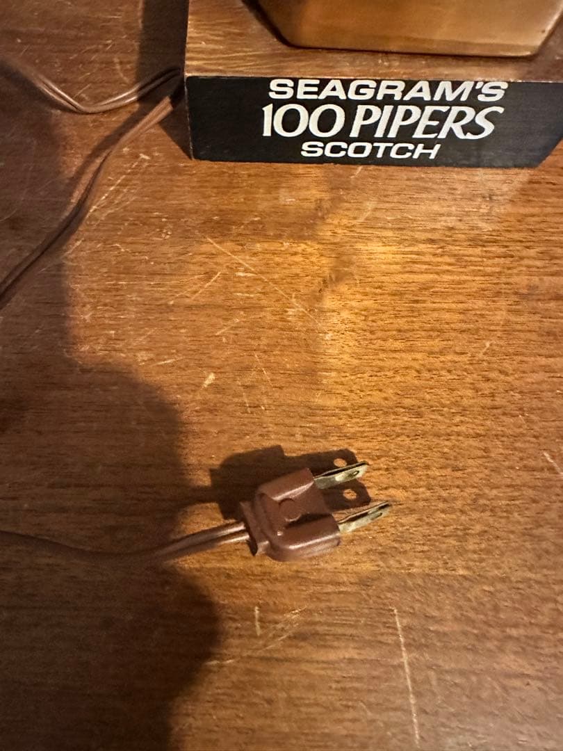 ヴィンテージ　Seagram's 100 Pipers テーブルランプ