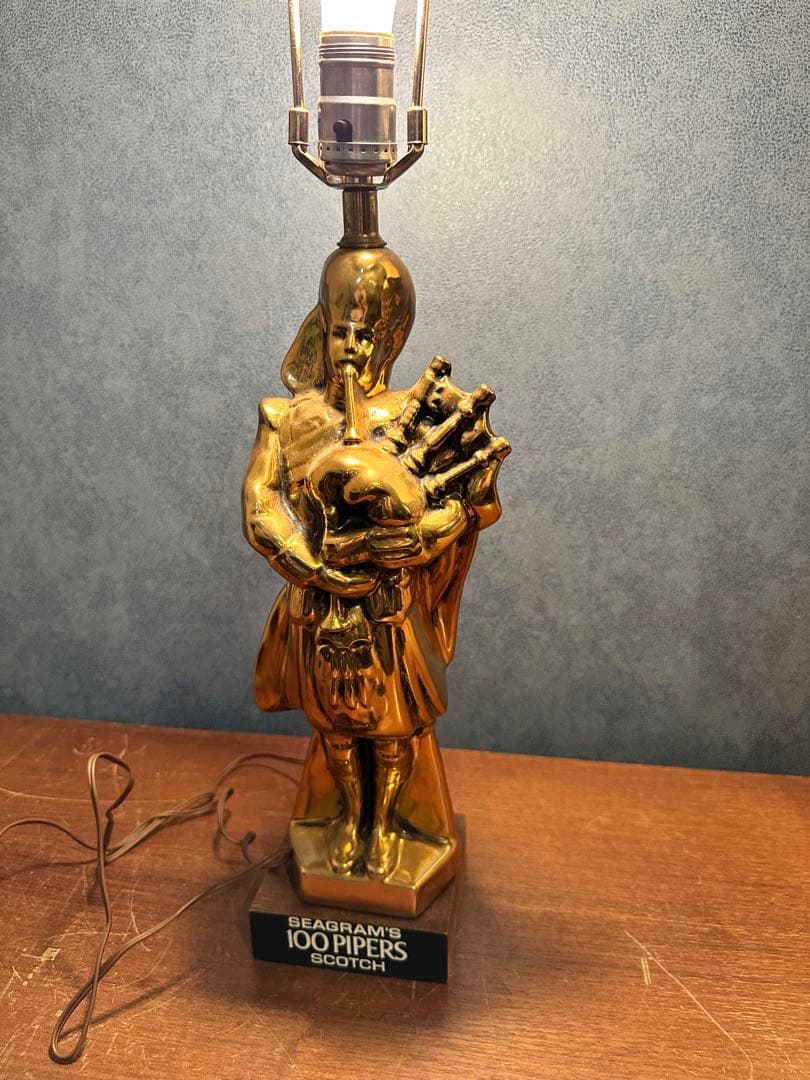 ヴィンテージ　Seagram's 100 Pipers テーブルランプ