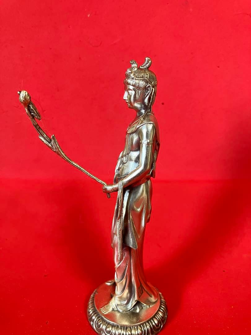 聖観音像 銀無垢 高村光雲作 高さ15センチ 重量220グラム - メルカリ