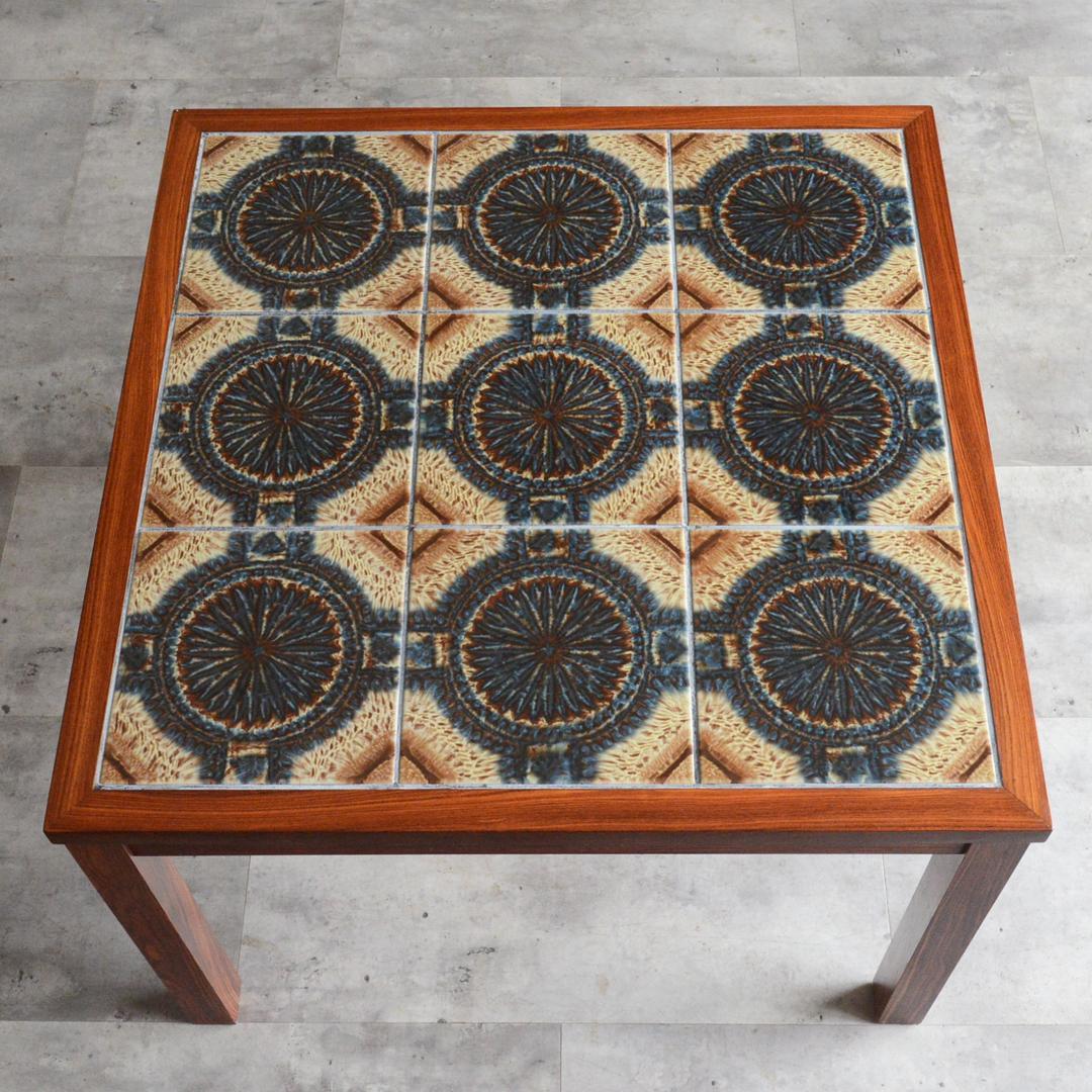 デンマーク 北欧ヴィンテージ タイルトップ ローテーブル ローズウッド 北欧家具