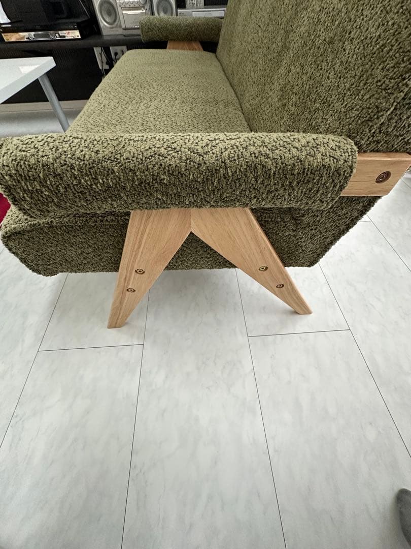 引取り限定　オリーブグリーン 2.5人掛けソファ