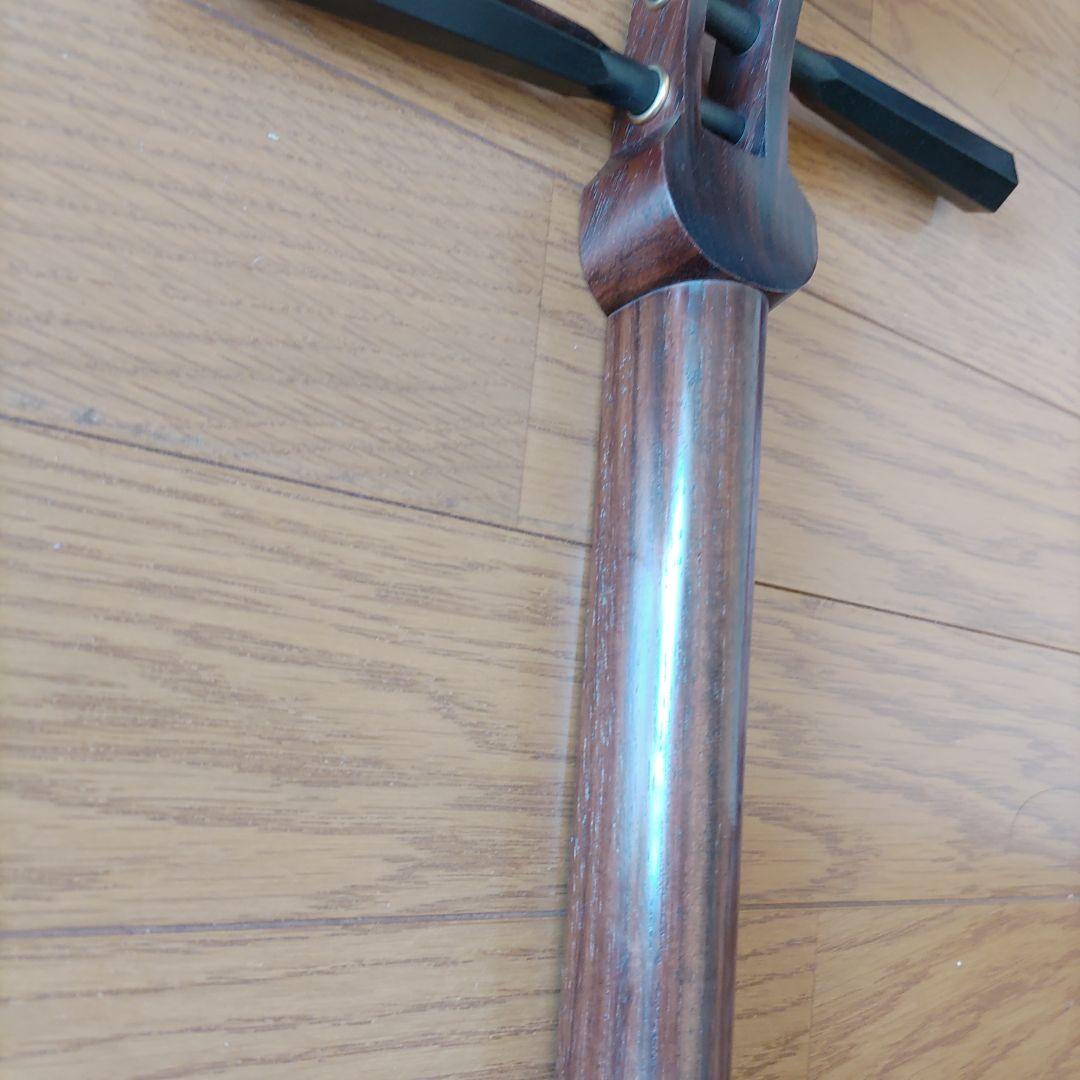 三味線　中棹　正寸　犬張り替え済み　裏破れあり　ハードケース付き