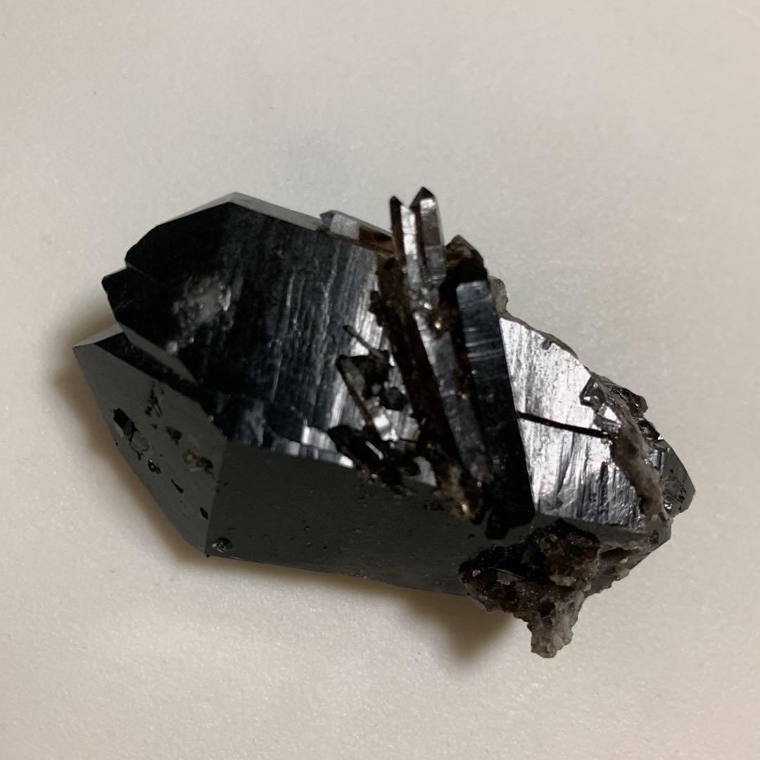 小型　モリオン 黒水晶 原石 魔除け石