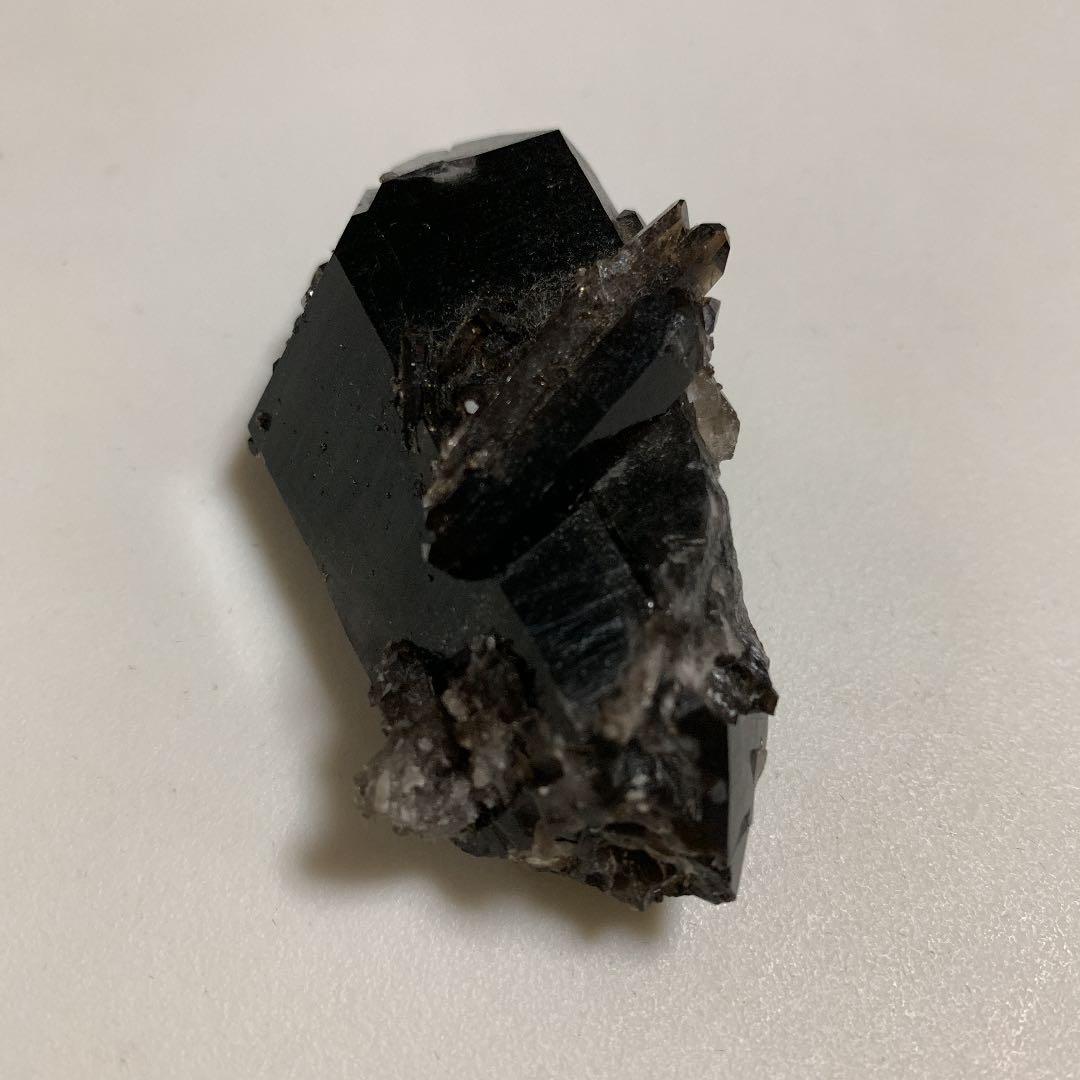 小型　モリオン 黒水晶 原石 魔除け石