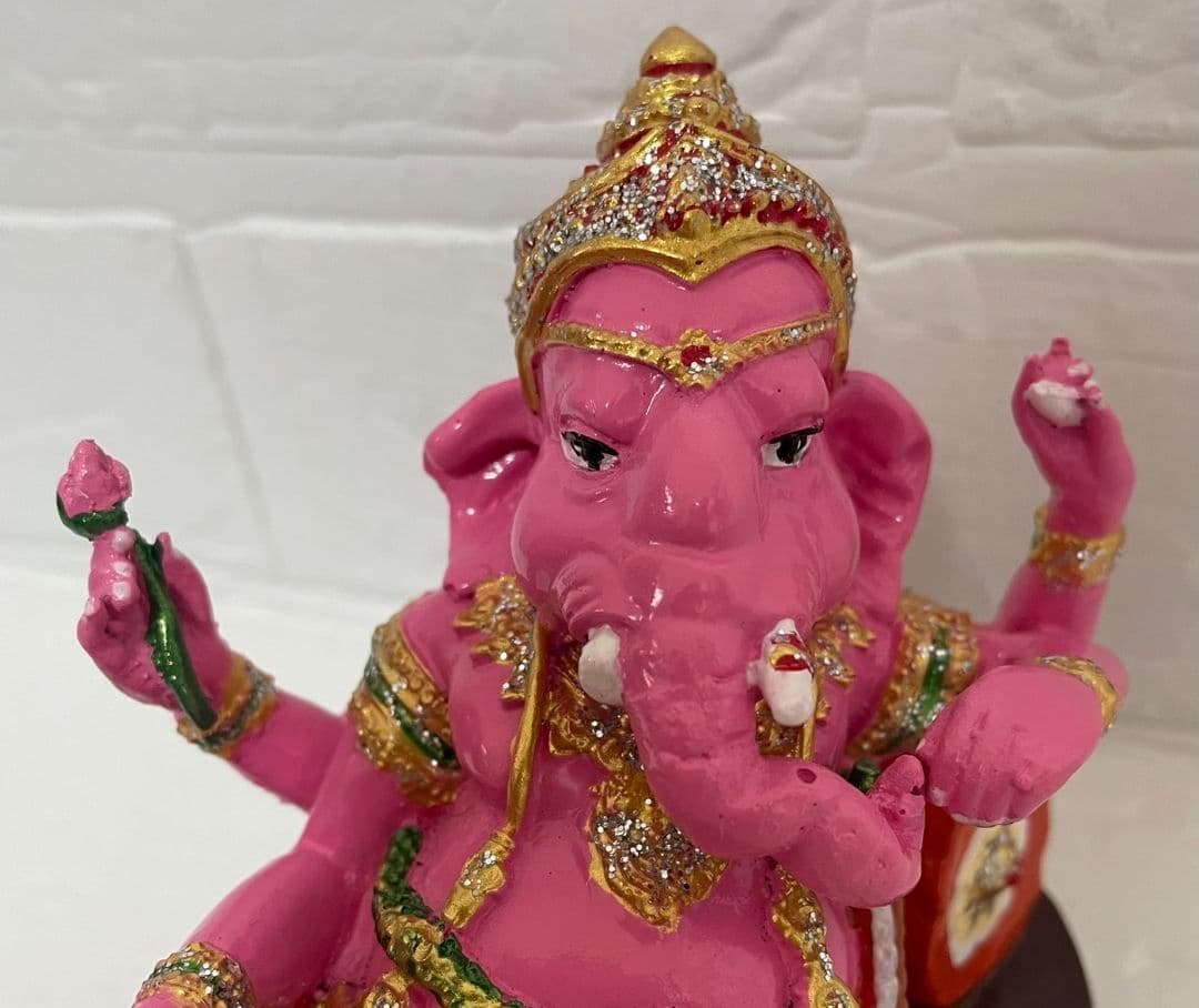 ピンクのガネーシャ 　中サイズ　ガネーシャ　像④