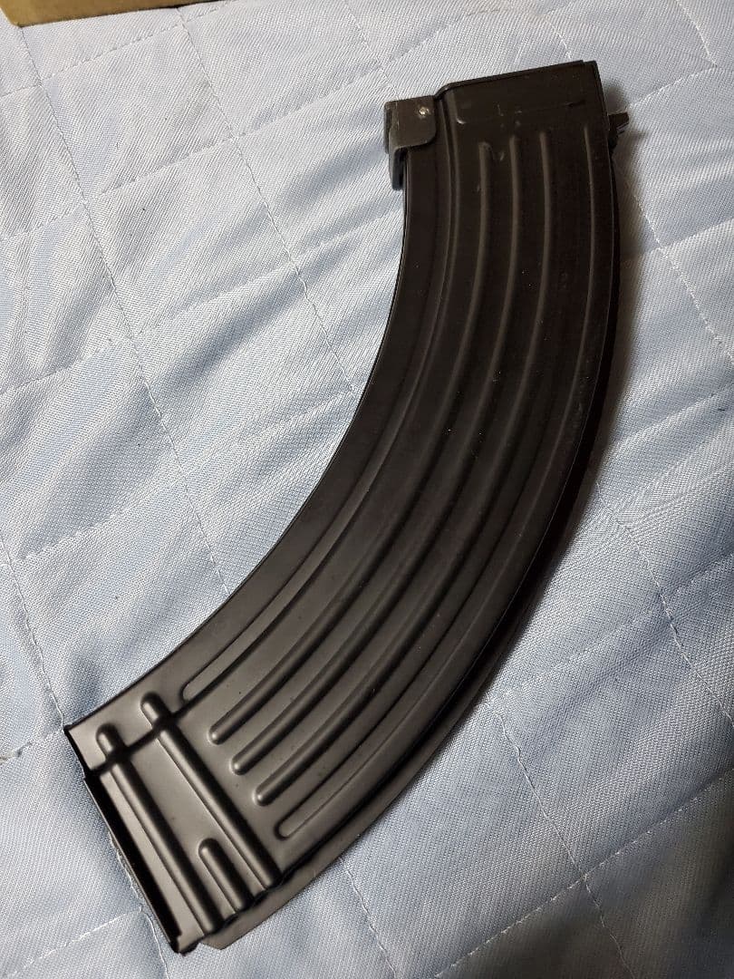 東京マルイ　AKS47　スタンダード電動ガン　予備マガジン付き