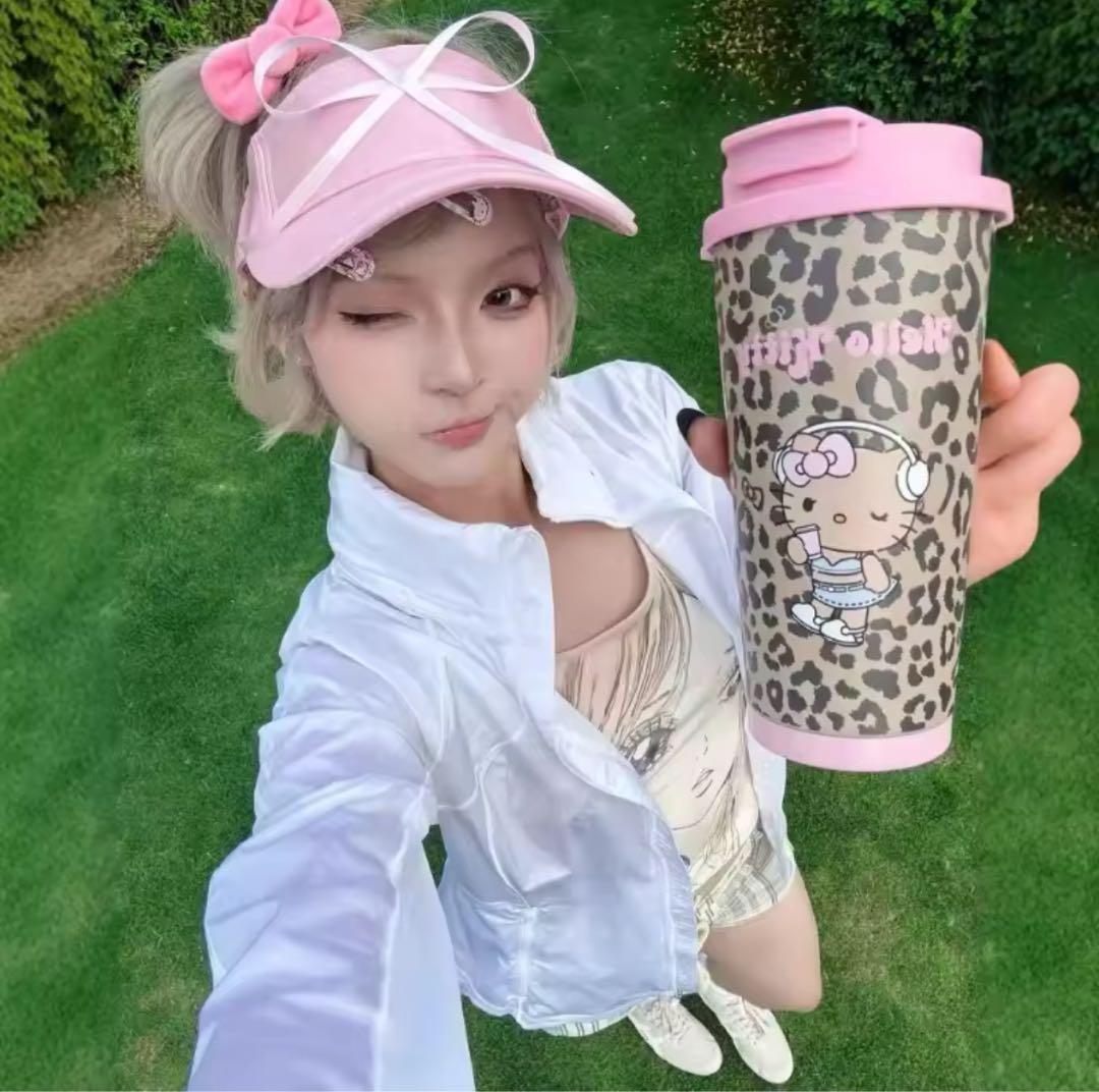 海外限定 ハローキティ Hello Kitty tbh マグボトル タンブラー - メルカリ