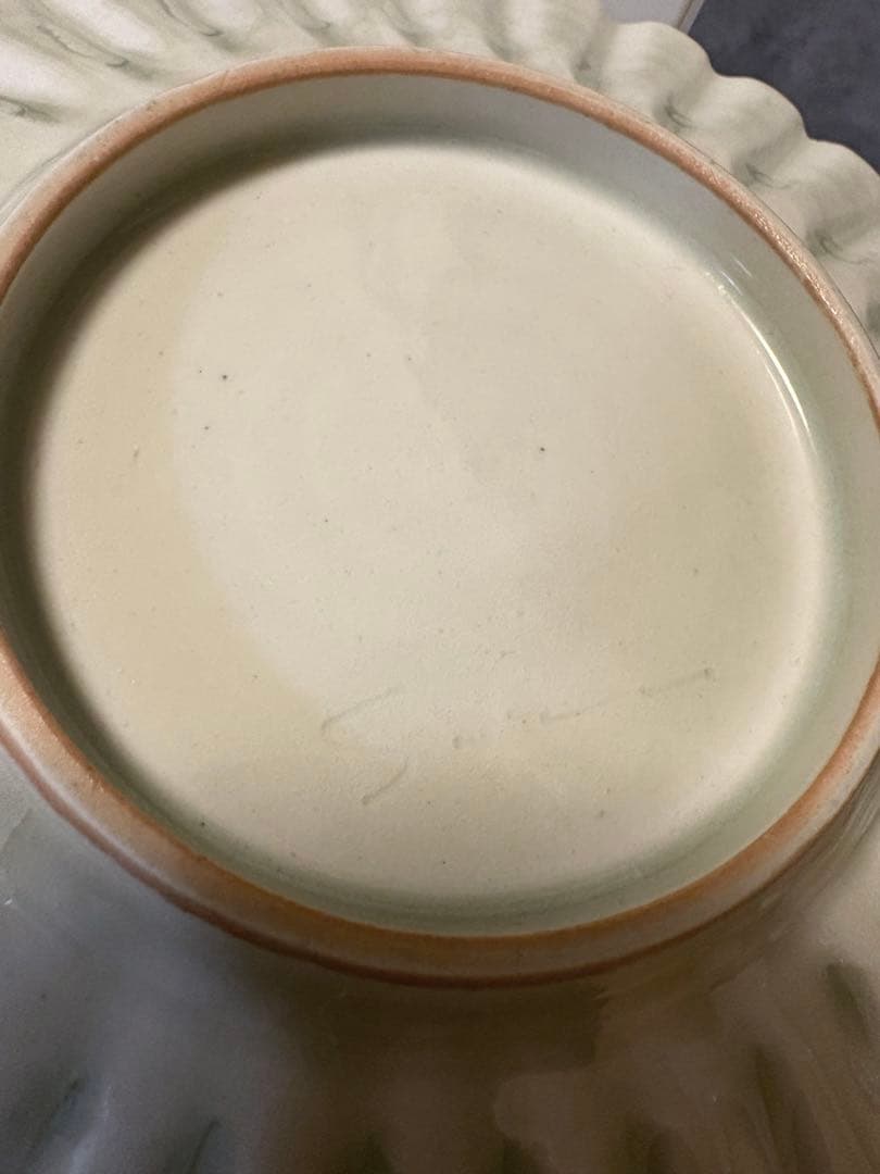 鈴木まどかさん　皿　安南手　白磁　16cm