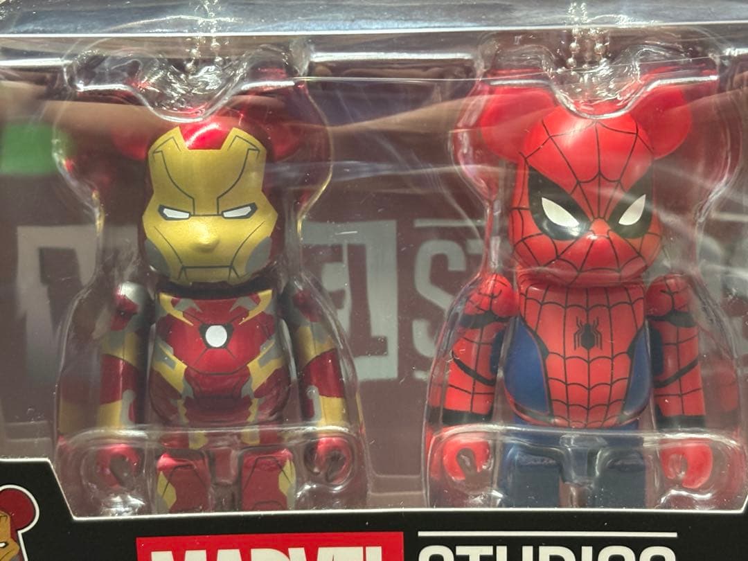 新品未開封HappyくじベアブリックA賞アイアンマン&スパイダーマン