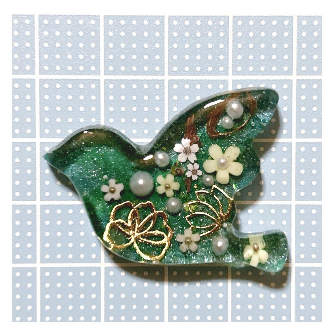 No 982❣️大人可愛い鳥型レジンヘアゴム❣️٩(๑❛ᴗ❛๑)۶❣️