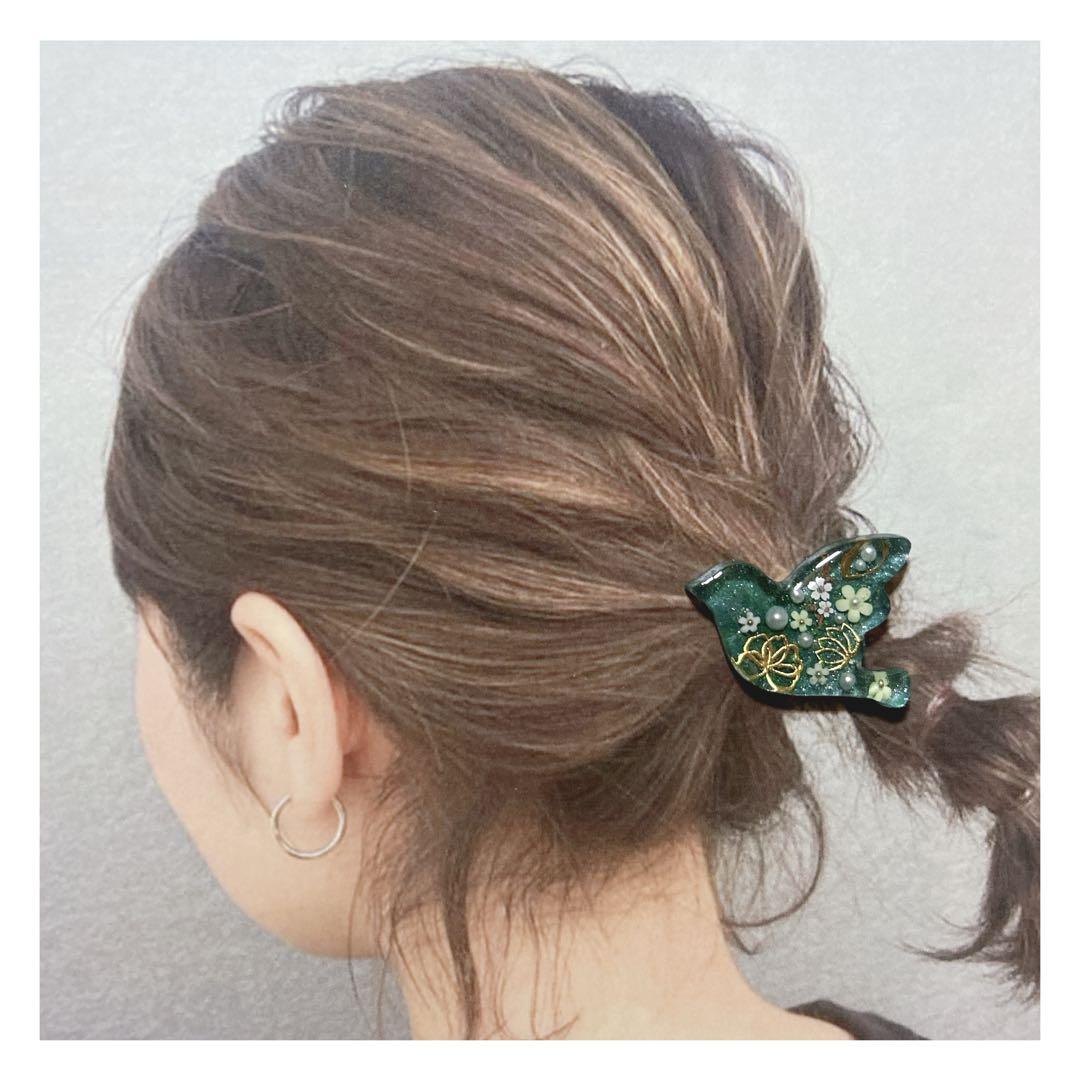 No 982❣️大人可愛い鳥型レジンヘアゴム❣️٩(๑❛ᴗ❛๑)۶❣️