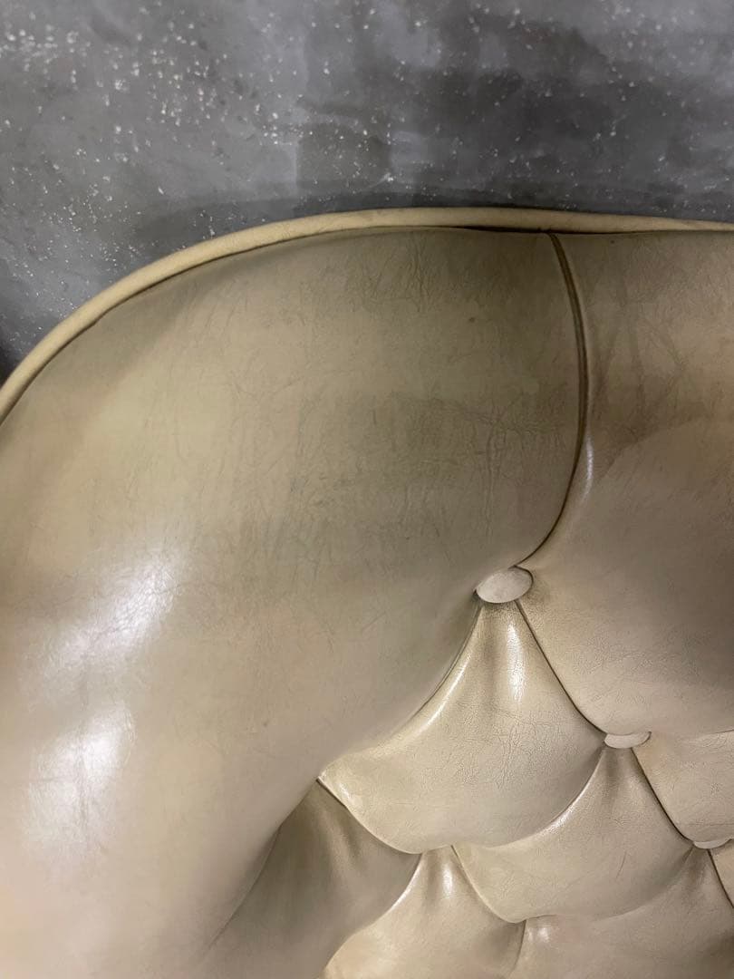 ラウンジソファ　フジファニチアFUJI FURNITURE 合皮　レトロ　1脚