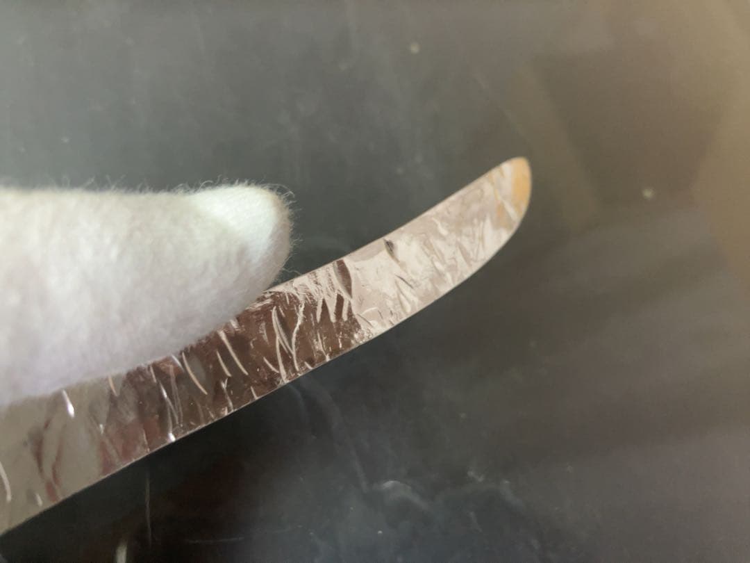 【新品】純銀・手鍛造バターナイフ（SV980）金槌目仕上げ