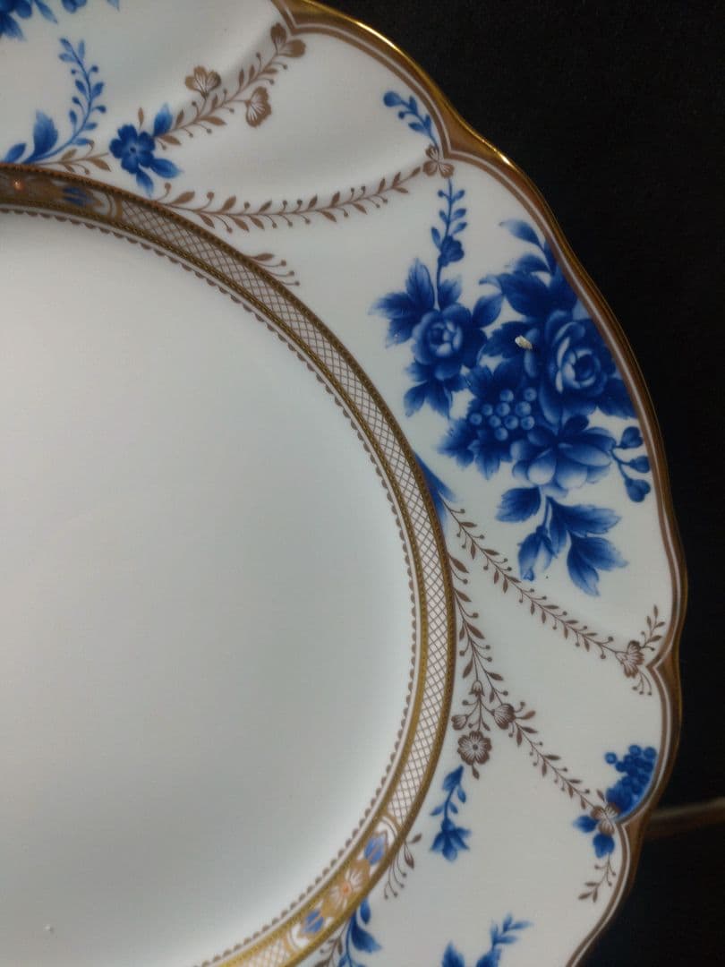 ノリタケ　アンティクウィティ　ディナー皿