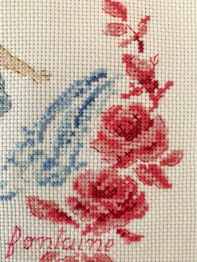 ヴェロニクアンジャンジェ　クロスステッチ完成品　ハンドメイド　刺繍