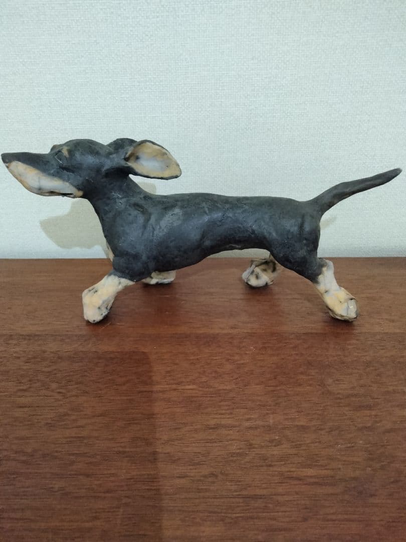 ダックスフンド置物　Running sausage christina uk
