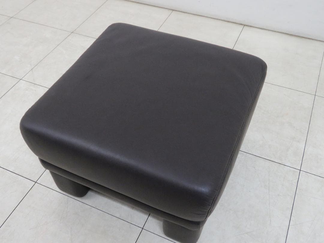■ドイツ■ヒモラ■オットマン■総本革■IDC大塚家具■68,000円■スツール■