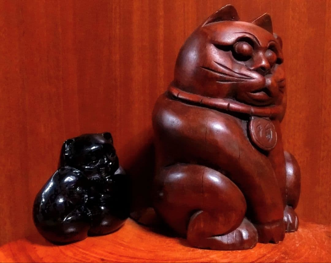 木彫り 招き猫 大小２点セット アンティーク 美品
