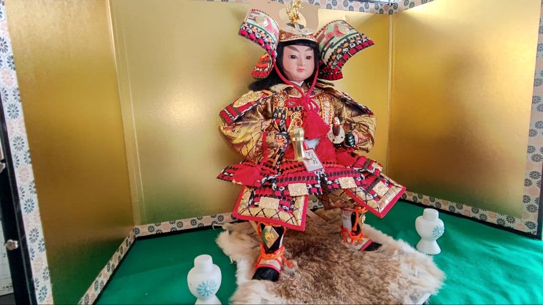 菊水孝玉作 若武者 黒小札赤段糸威 中古品