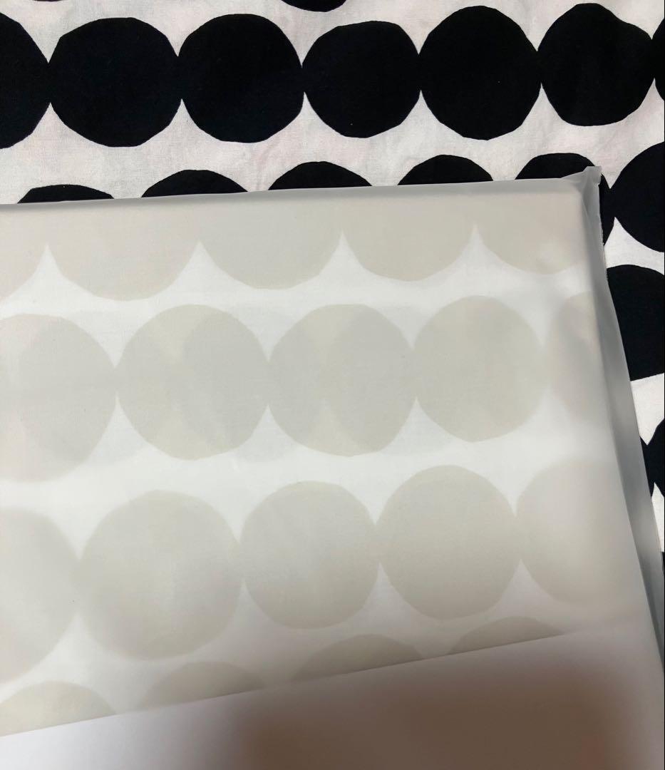 マリメッコ　デュペカバー　【ウニッコカレンダーおまけ付】　ラシイマット　新品