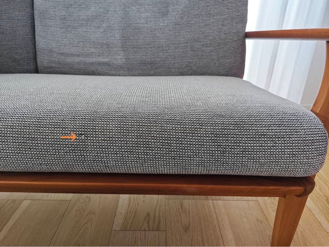 カリモク 木製フレーム ２人掛椅子ロングソファ グレー