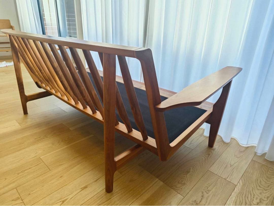 カリモク 木製フレーム ２人掛椅子ロングソファ グレー