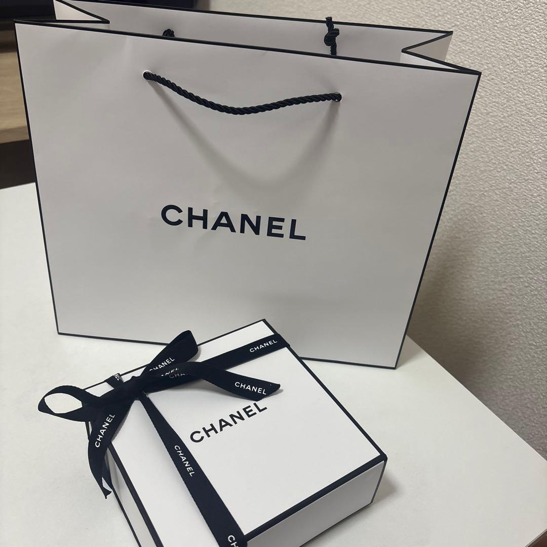 CHANEL LA CRÈME MAIN ハンドクリーム 、リップクリーム