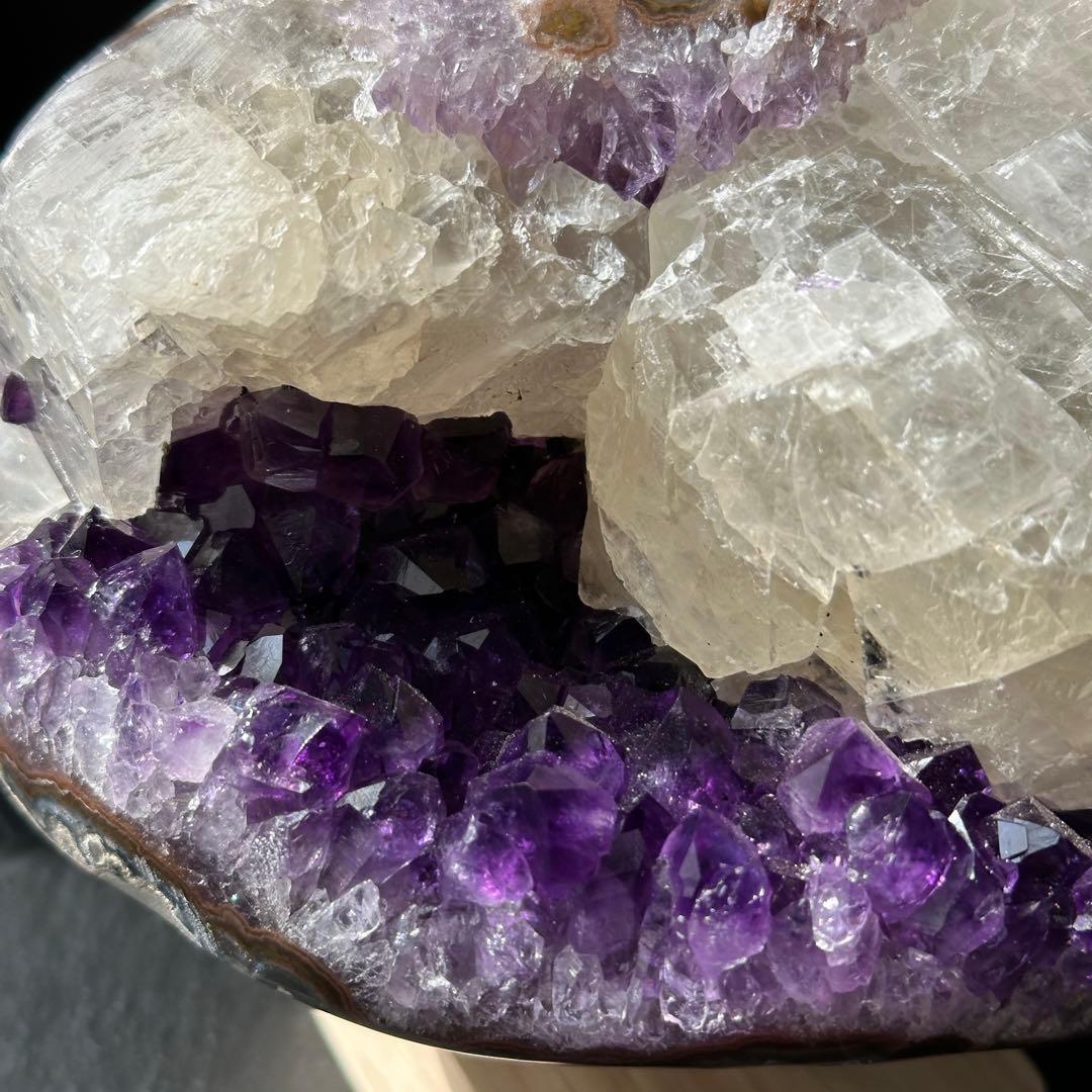 ブラジル産❣️天然石 カルサイト共生アメジストの原石　置物　鉱物G.283