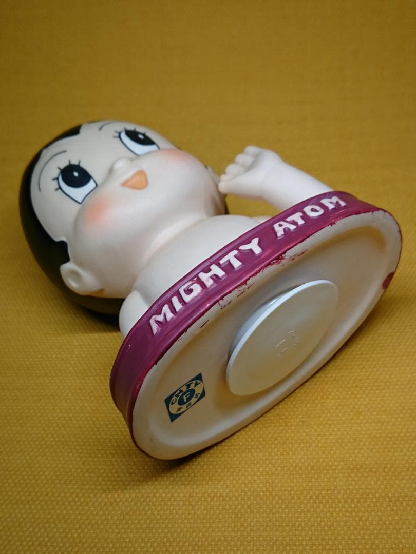 【美品】人形　アトム 　陶器　置物　インテリア　工芸品　美術品　A2989