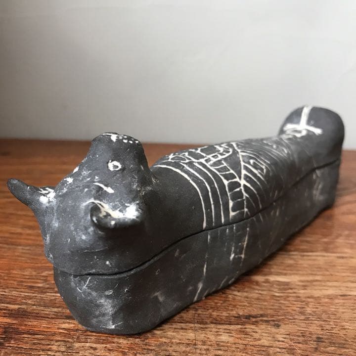 妻の作った ファラオの棺 猫ミイラ 蓋物 陶芸 スプーン