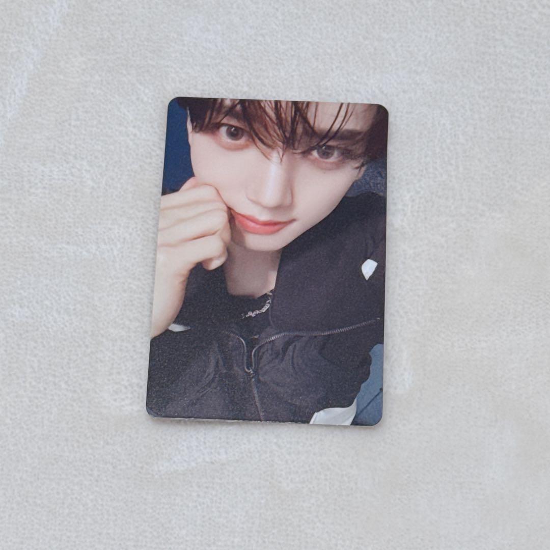 ZB1 ICONIK 通常盤 封入 トレカ ユジン - メルカリ