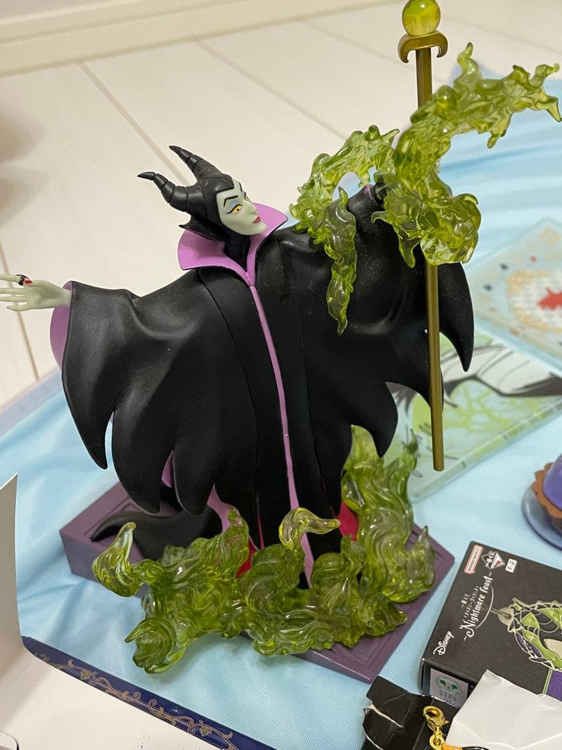 ディズニー　ヴィランズ　ハロウィン　グッズ