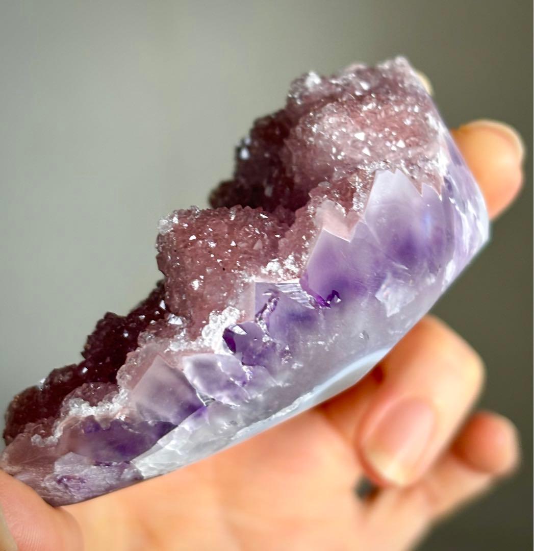 レア　高品質　パープルピンク　シュガーアメジスト　原石　裏まで美しい　キラキラ
