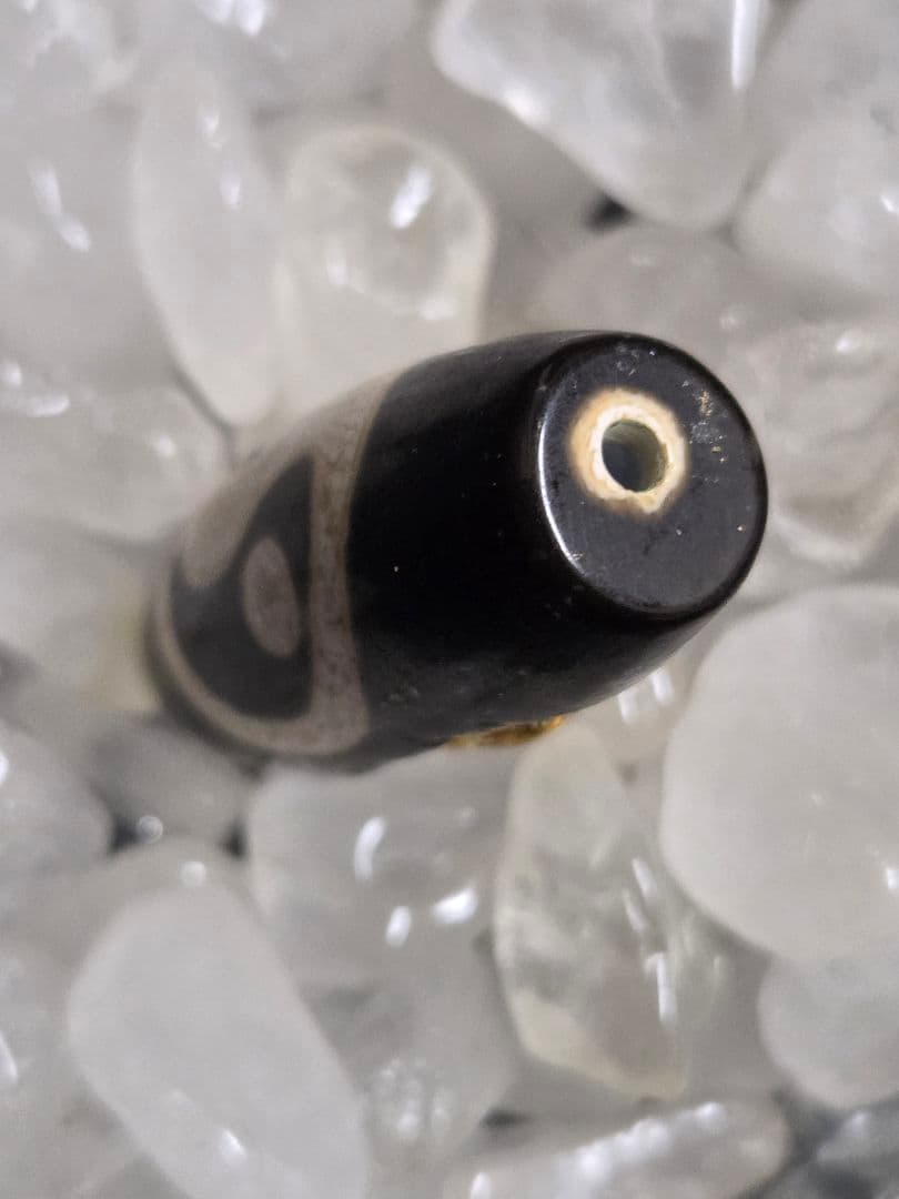 924　天珠　 観音天珠　金色仏像　 陰陽　太極　dzibeads！