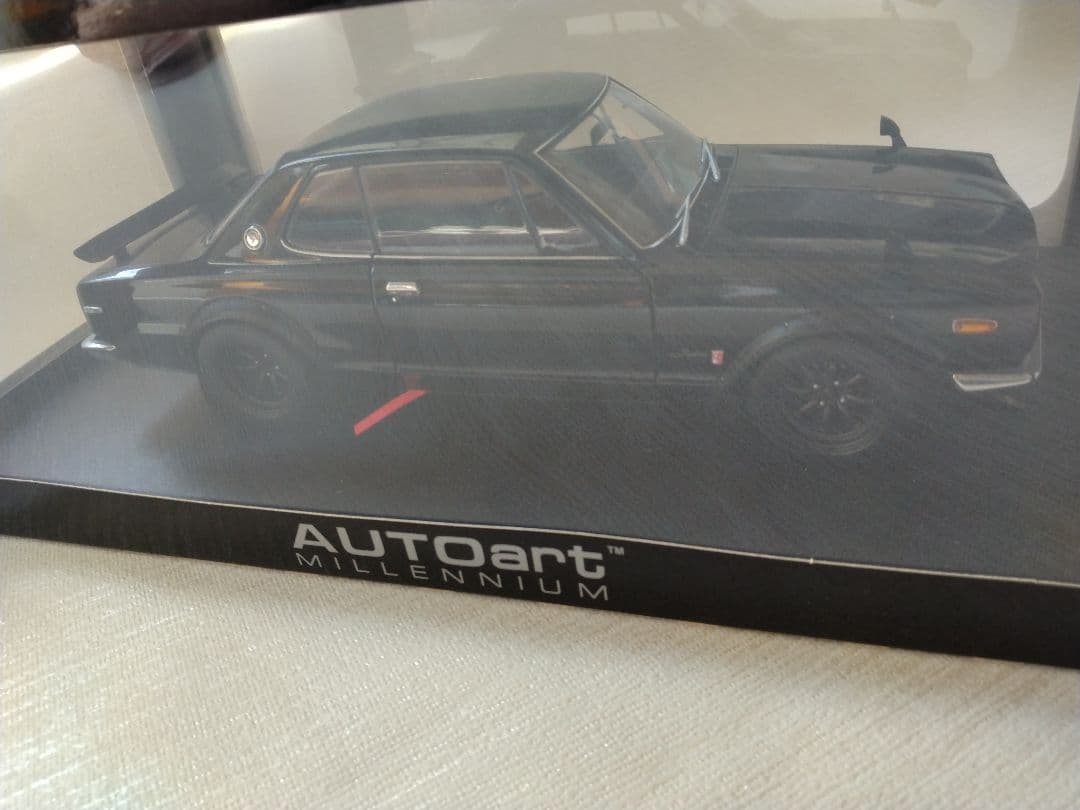 オートアート1/18　スカイライン　GT-R 　チューンド　バージョン　ブラック