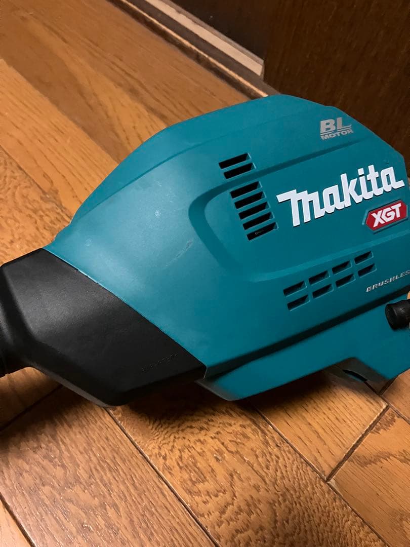 マキタ 充電式スプリット草刈機 MUX01GRMM バッテリ・充電器付