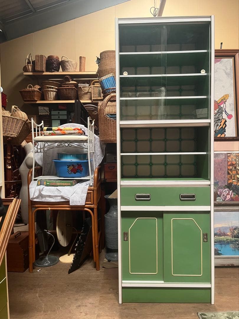 食器棚 緑 飾り棚 水屋 レトロポップ 昭和レトロインテリア 当時物