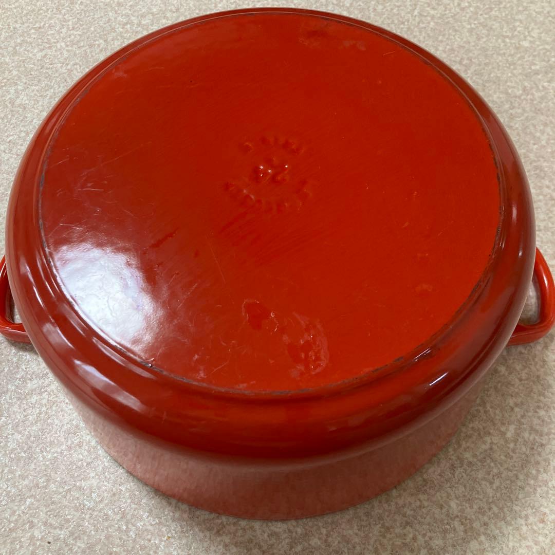 LE CREUSET ルクルーゼ　両手鍋 レッド　24cm