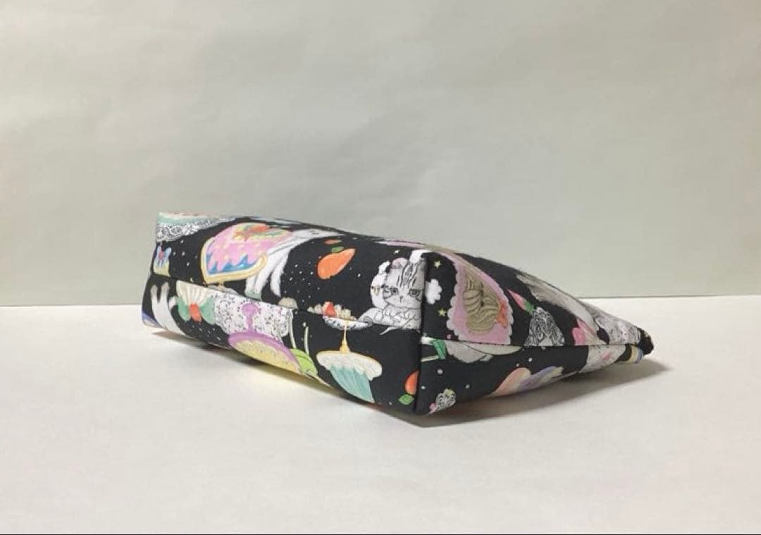 ◇新柄 ハンドメイド ◇ ユキエモン クックキャッツ 黒 ゆるカーブ