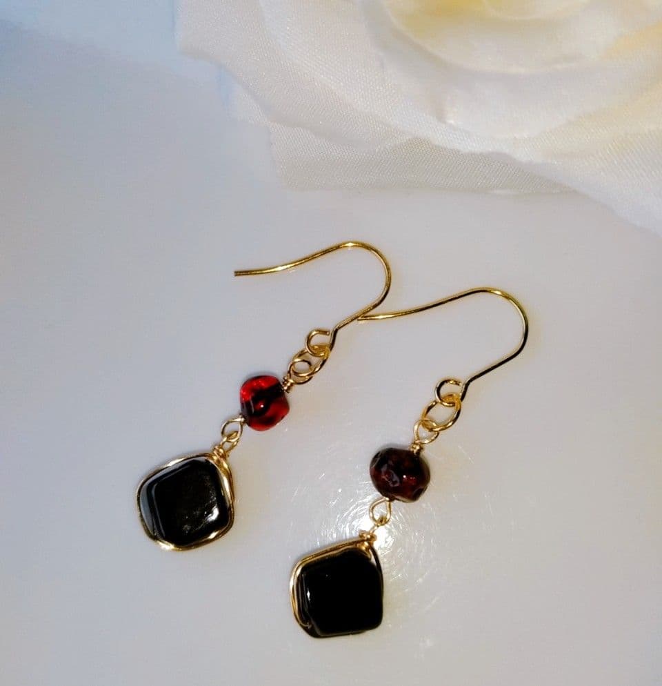 Kgf14 希少 天然 リトアニア産 バルティックアンバー シェリー ピアス