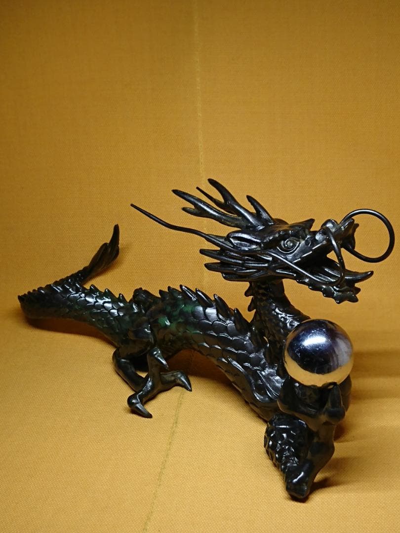 【美品】龍　金属　オブジェ　置物　インテリア　工芸品　美術品　A3254