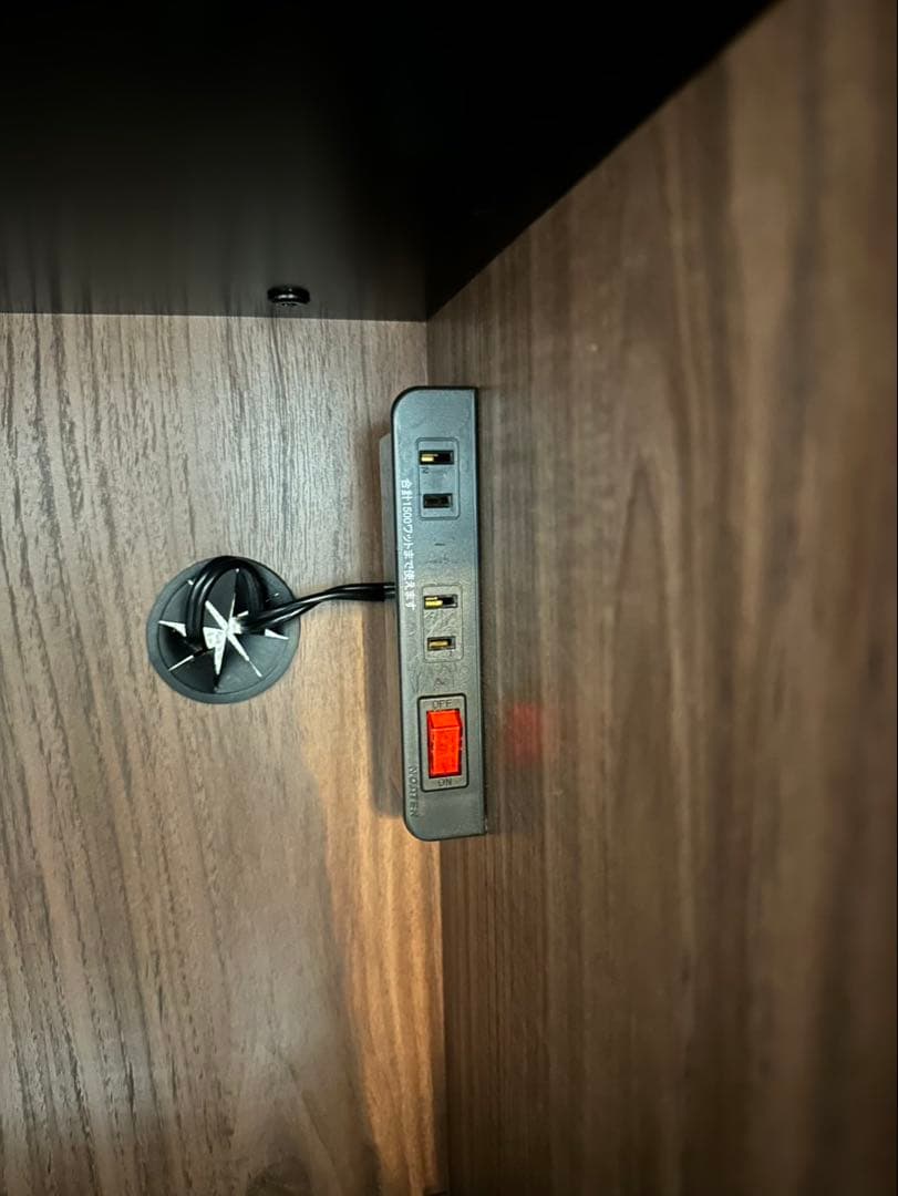 ダークブラウン 食器棚　ニトリ