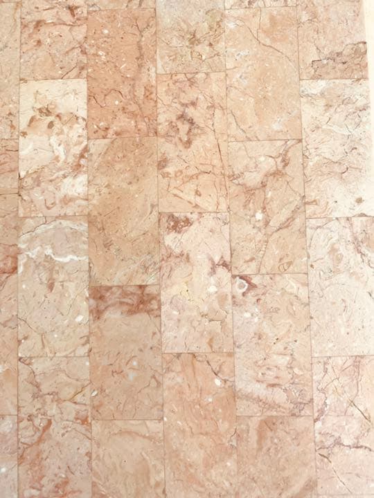 III. 特注コーラルリーフ製の美装額縁