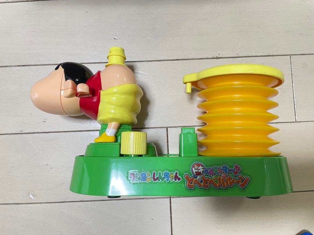 k*a様 クレヨンしんちゃん ドキがムネムネ とべとべバルーン